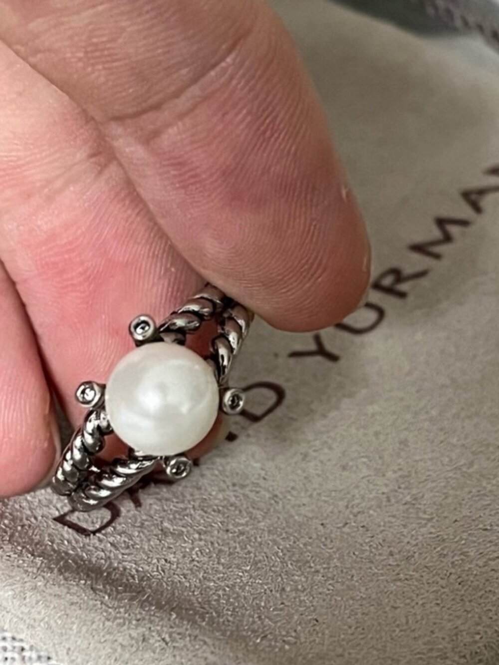 David Yurman Silver Ring with White Pearl sz7 - Picture 3 of 5